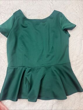 Bisou Bisou Green Short-Sleeve Peplum Top